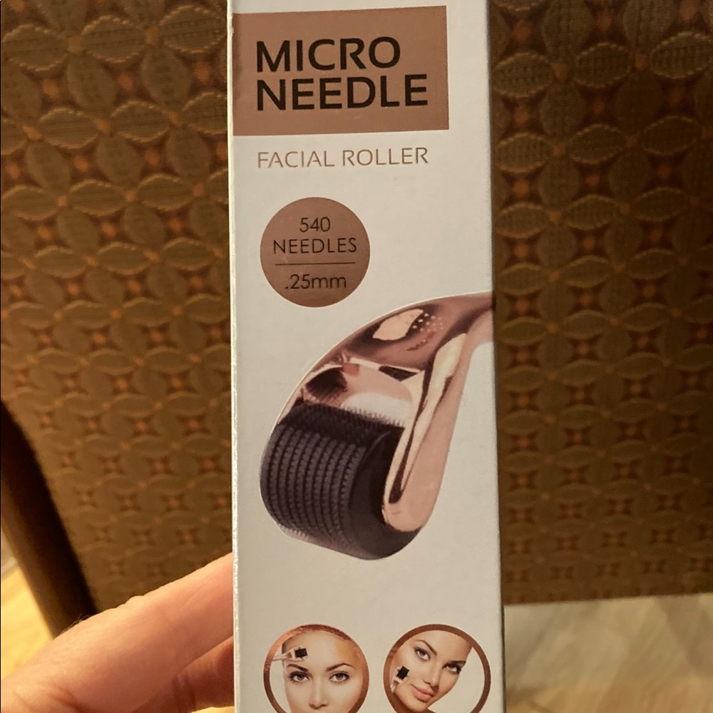 Micro needling facial roller
